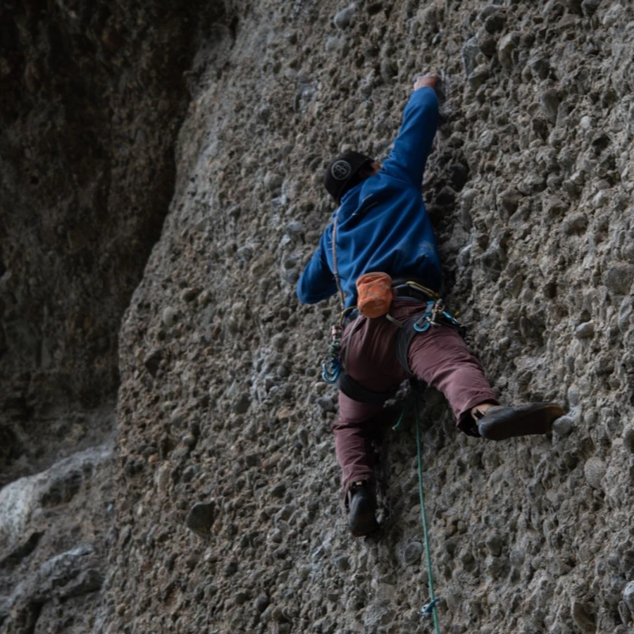 Escalada Monolargo - Temaukel tours 6